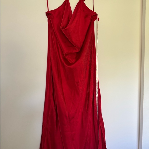 Elegant Vibrant Red Slip Dress - Picture 7 of 8